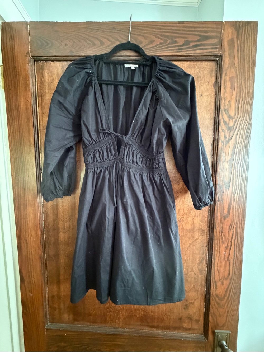 Wayf - Never Worn - Black V-Neck Long Sleeve Midi Dress